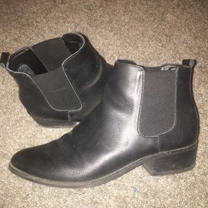 Steve Madden Chelsea Boots